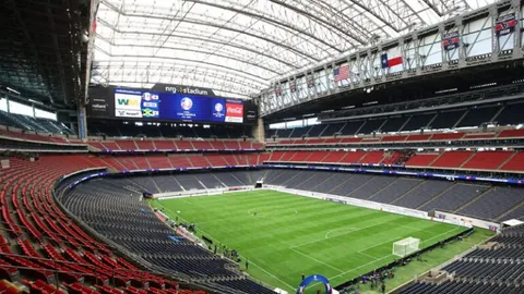 大乐透头奖喜中7注890万，追加奖4注，奖池激增至10.06亿