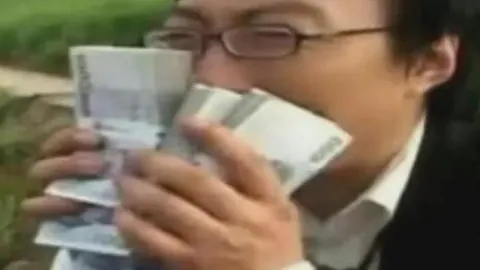 “[冰雪]单板滑雪资格赛：高大礼、逄储源无缘下一轮”